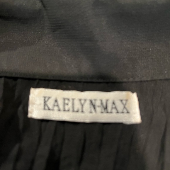 Kaelyn-Max Blouse - Picture 12 of 12